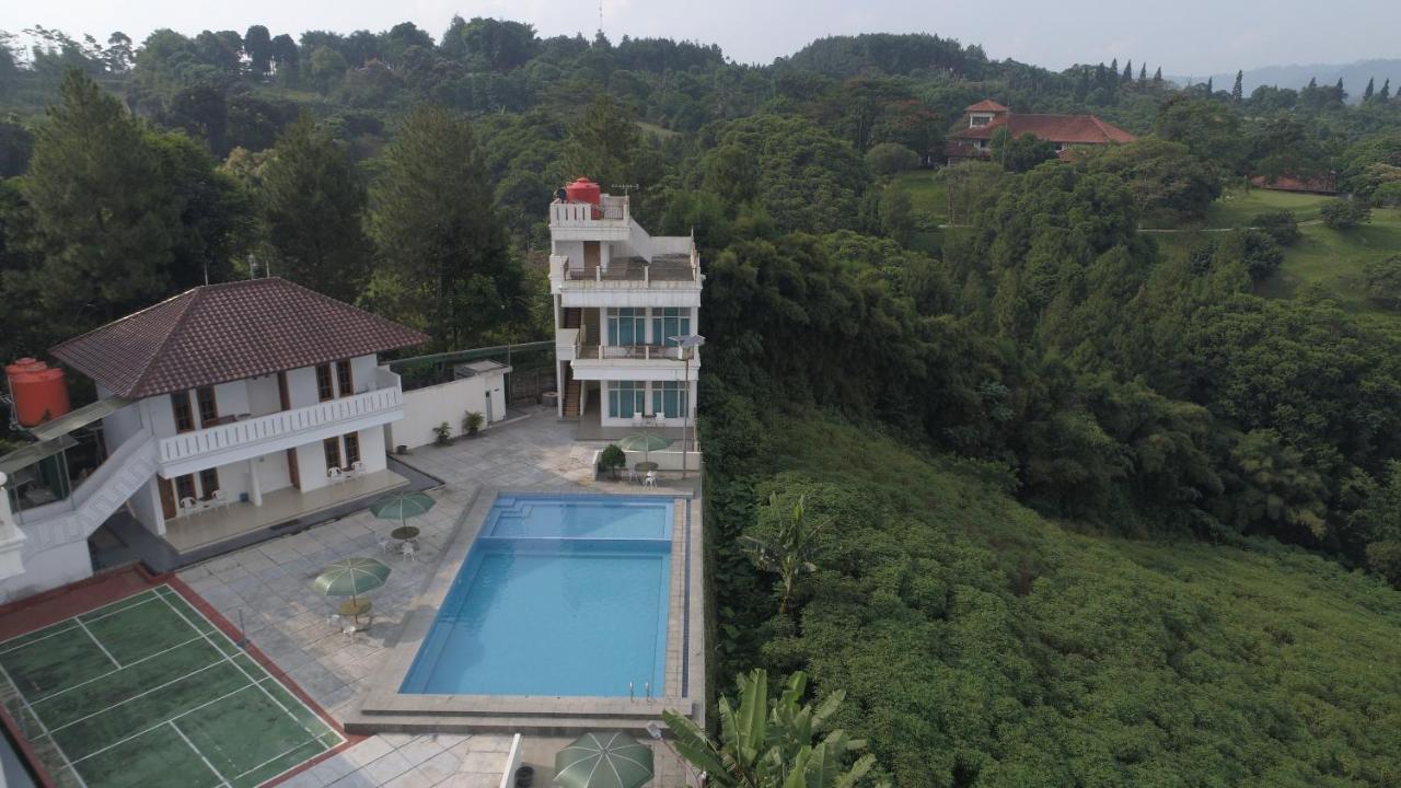 Villa Bukit Berkat Bogor Exterior photo